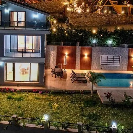 La Fairy Villas & Bungalows