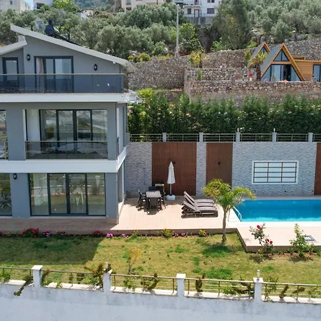 La Fairy Villas & Bungalows